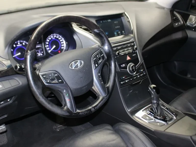 Hyundai Grandeur 2.4, снимка 7 - Автомобили и джипове - 54625797