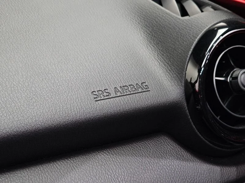 Mazda Mx-5 2.0 PE Manual КРАЙНА ЦЕНА: 26309 EUR !!!РЕАЛНА КРА, снимка 15 - Автомобили и джипове - 55970893