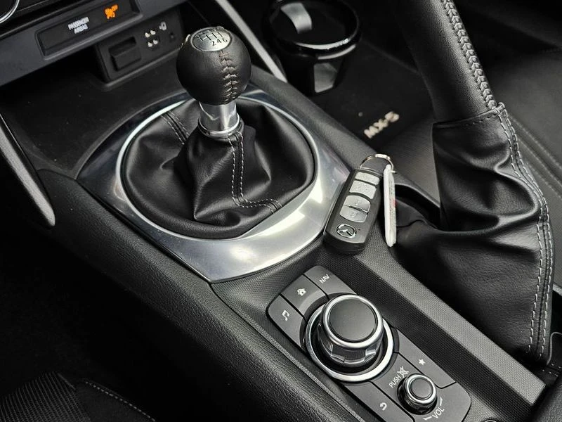 Mazda Mx-5 2.0 PE Manual КРАЙНА ЦЕНА: 26309 EUR !!!РЕАЛНА КРА, снимка 7 - Автомобили и джипове - 55970893