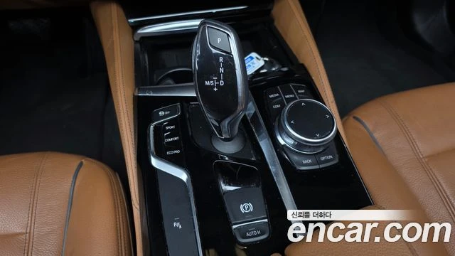 BMW 520, снимка 9 - Автомобили и джипове - 56089334