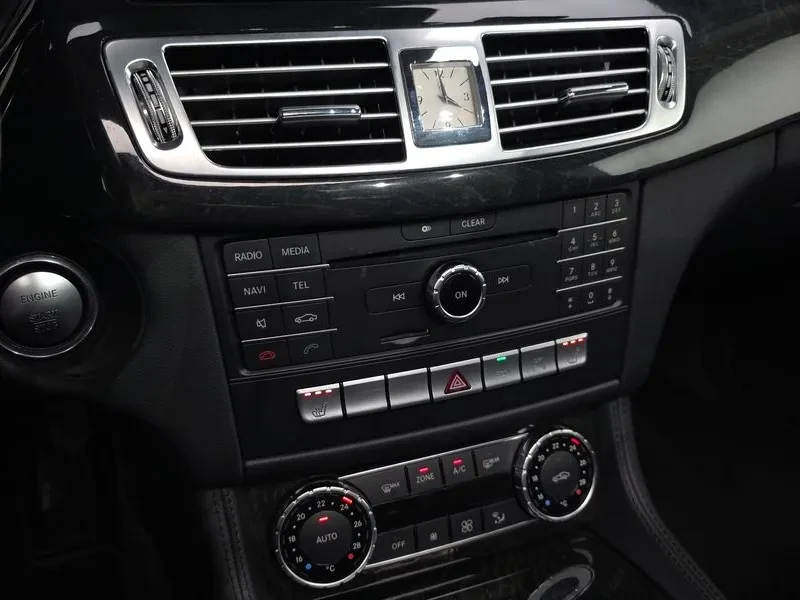 Mercedes-Benz CLS 250 W218 D 4Matic, снимка 17 - Автомобили и джипове - 56210168