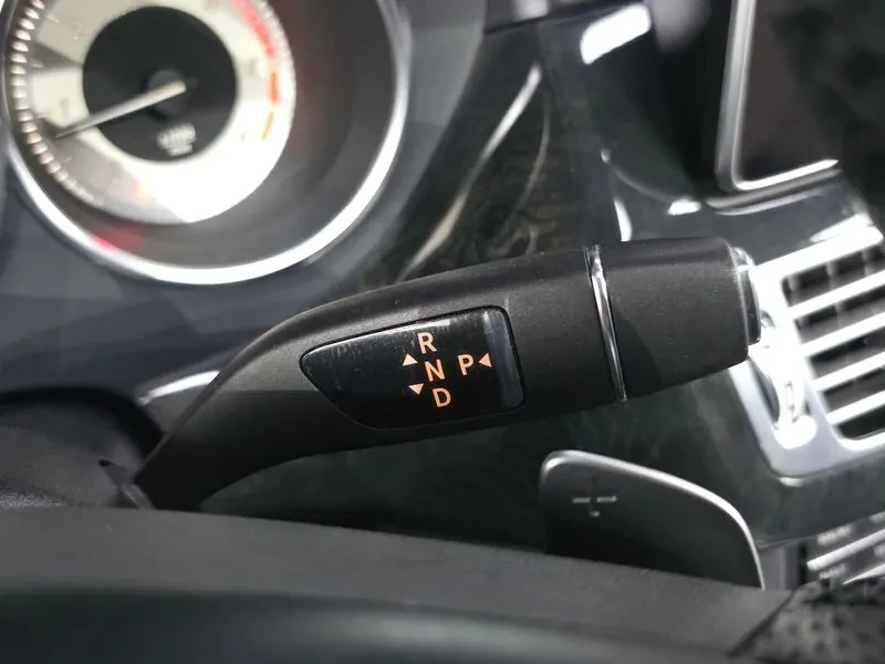 Mercedes-Benz CLS 250 W218 D 4Matic, снимка 9 - Автомобили и джипове - 56210168