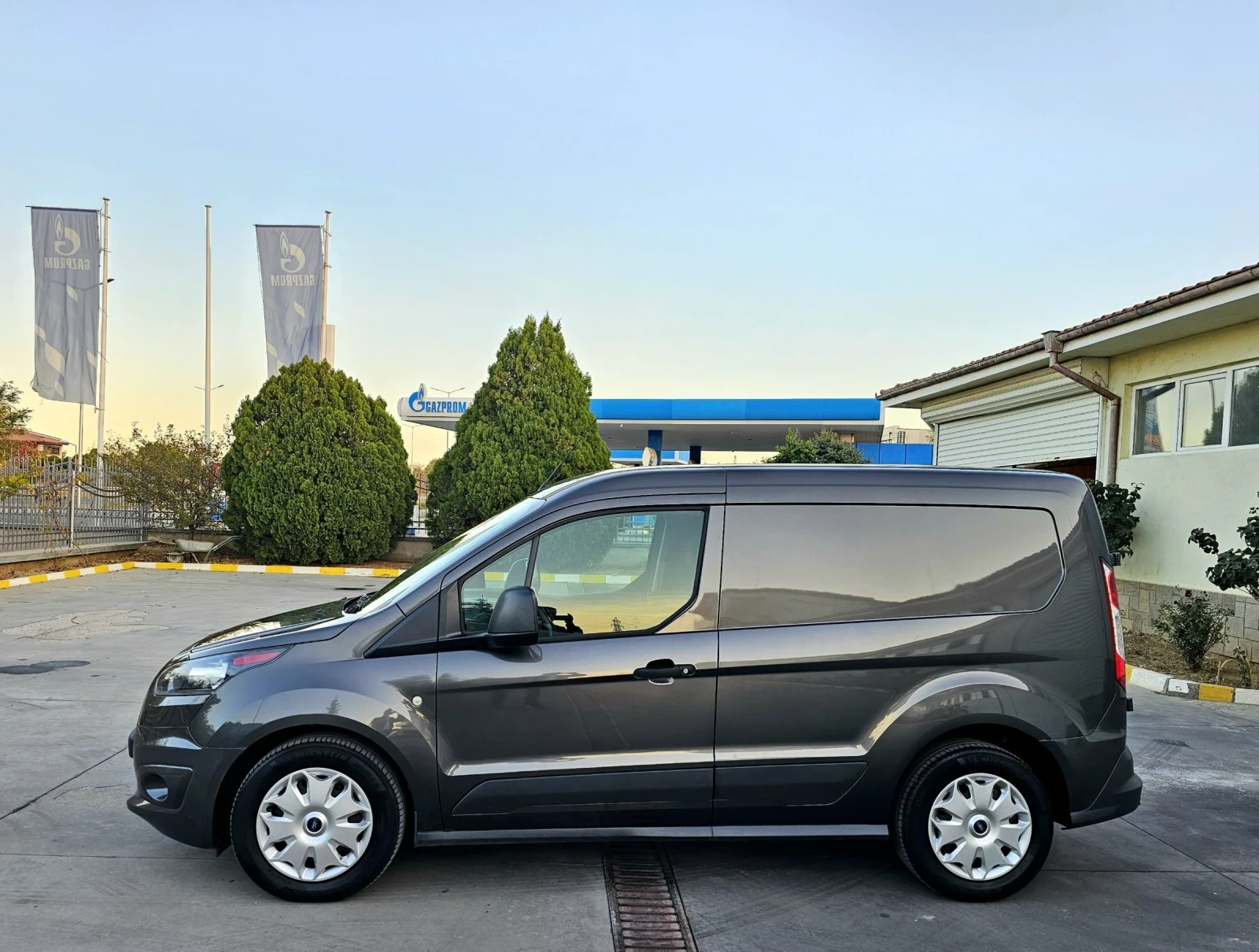 Ford Courier Капарирана/Продадена  - изображение 5