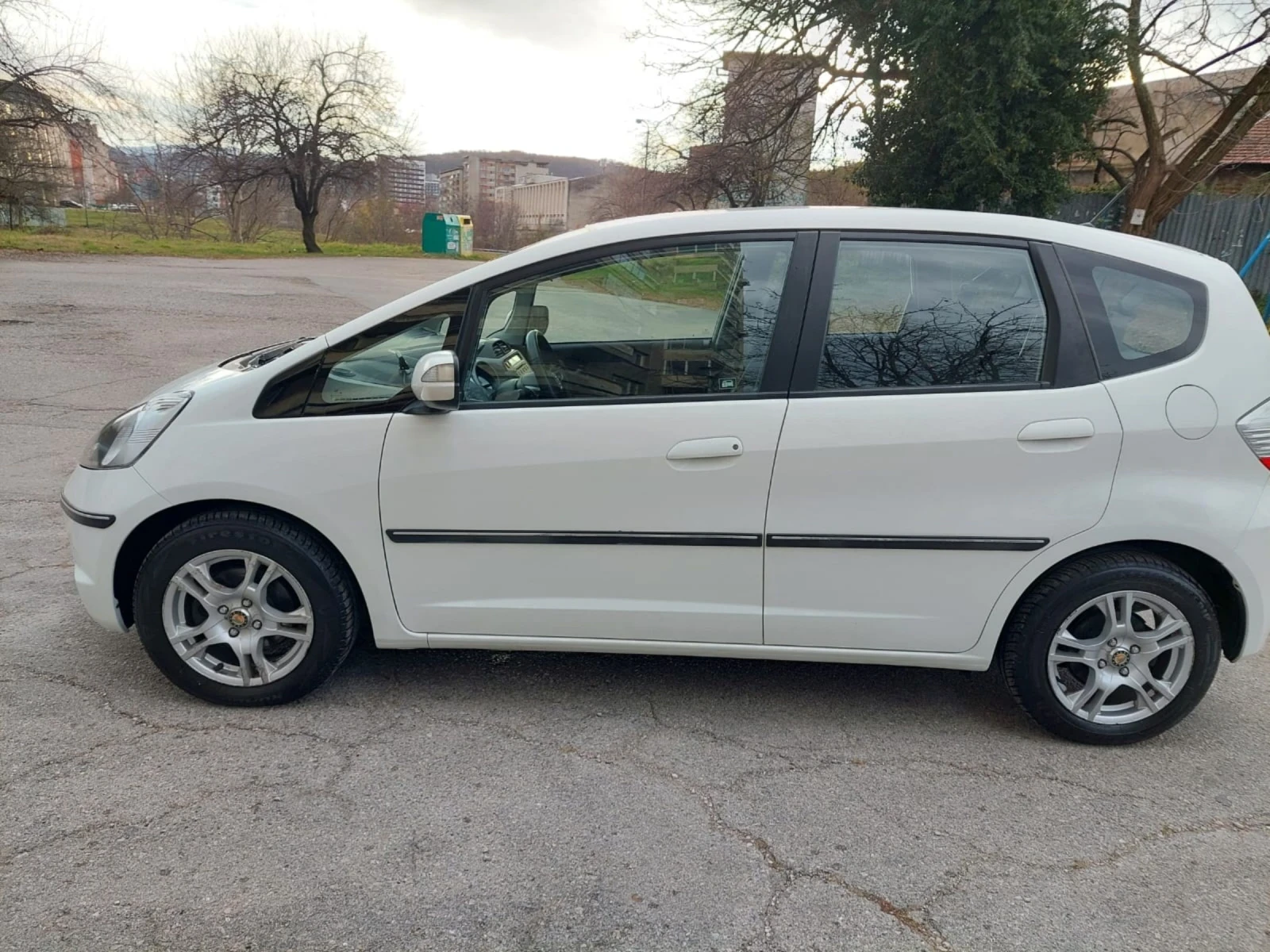 Honda Jazz 1.4 AUTOMAT 114000км - изображение 4