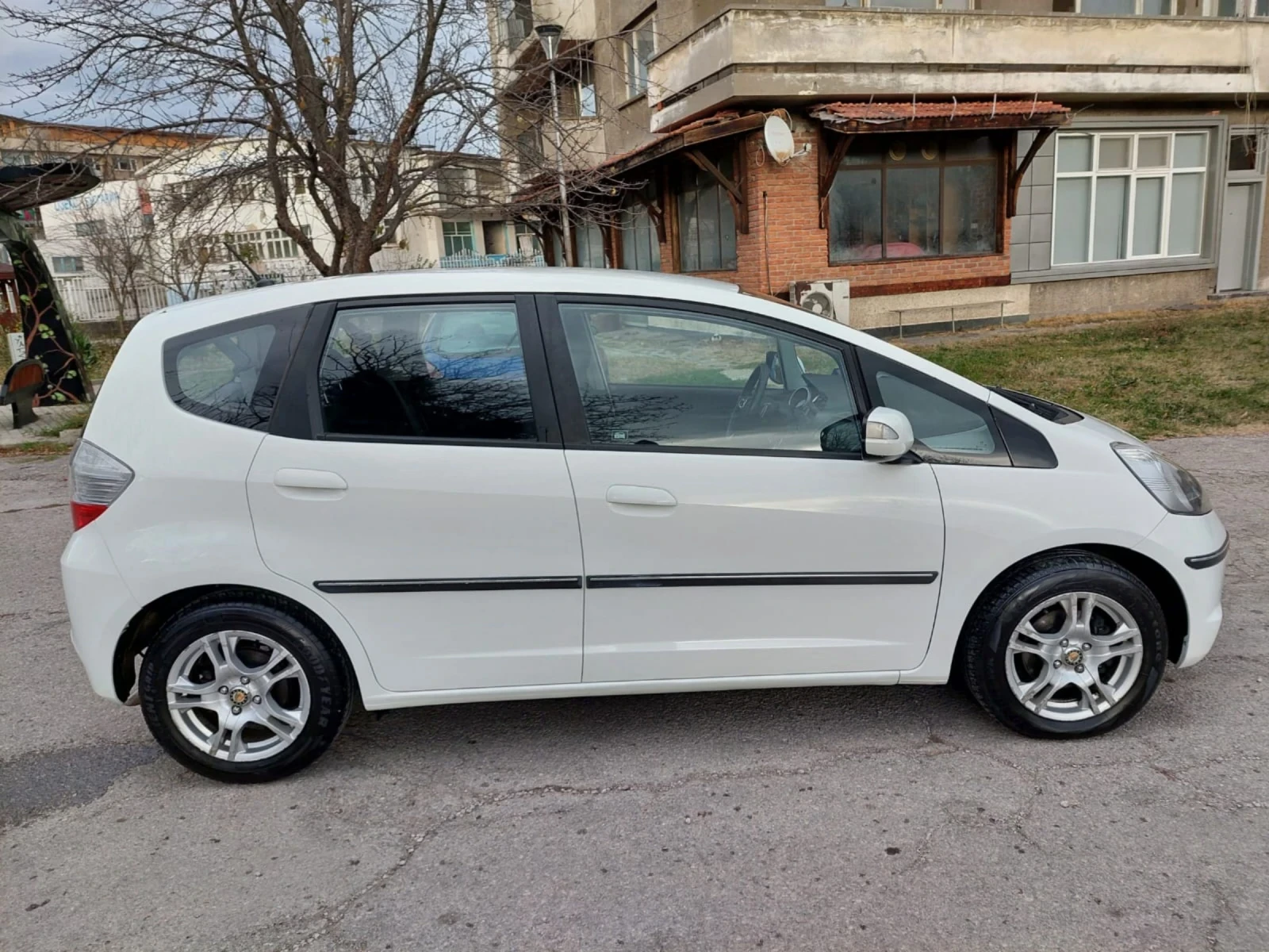 Honda Jazz 1.4 AUTOMAT 114000км - изображение 5