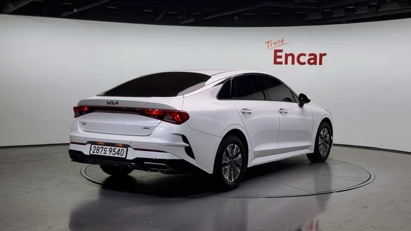 Kia K5 2.0 Hybrid - изображение 2