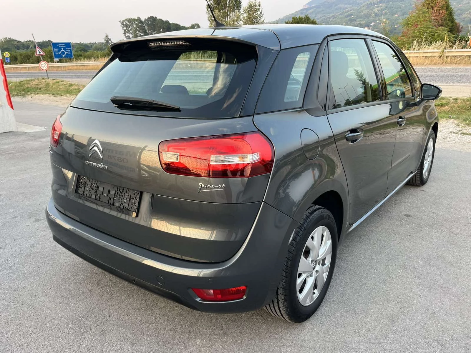 Citroen C4 Picasso 1.6HDI 120кс EURO 6B ПЕРФЕКТЕН ВНОС ИТАЛИЯ - изображение 4