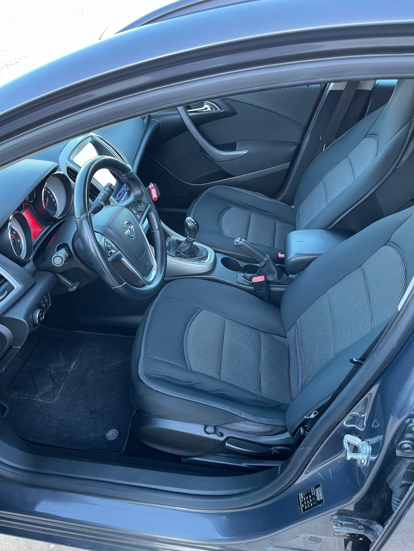 Opel Astra 1.7 DIESEL 110к.с - изображение 5