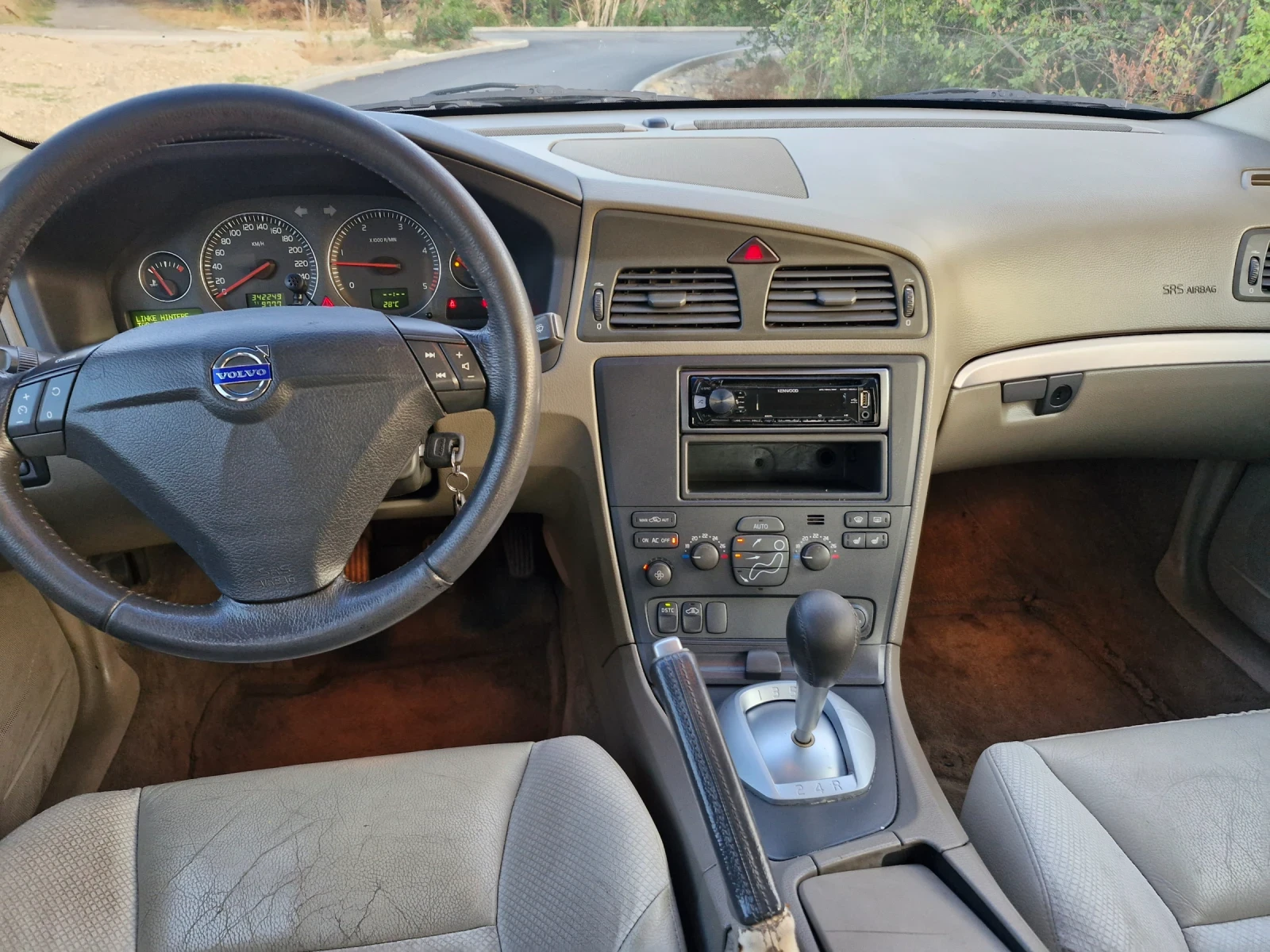 Volvo S60 2.4D - изображение 8