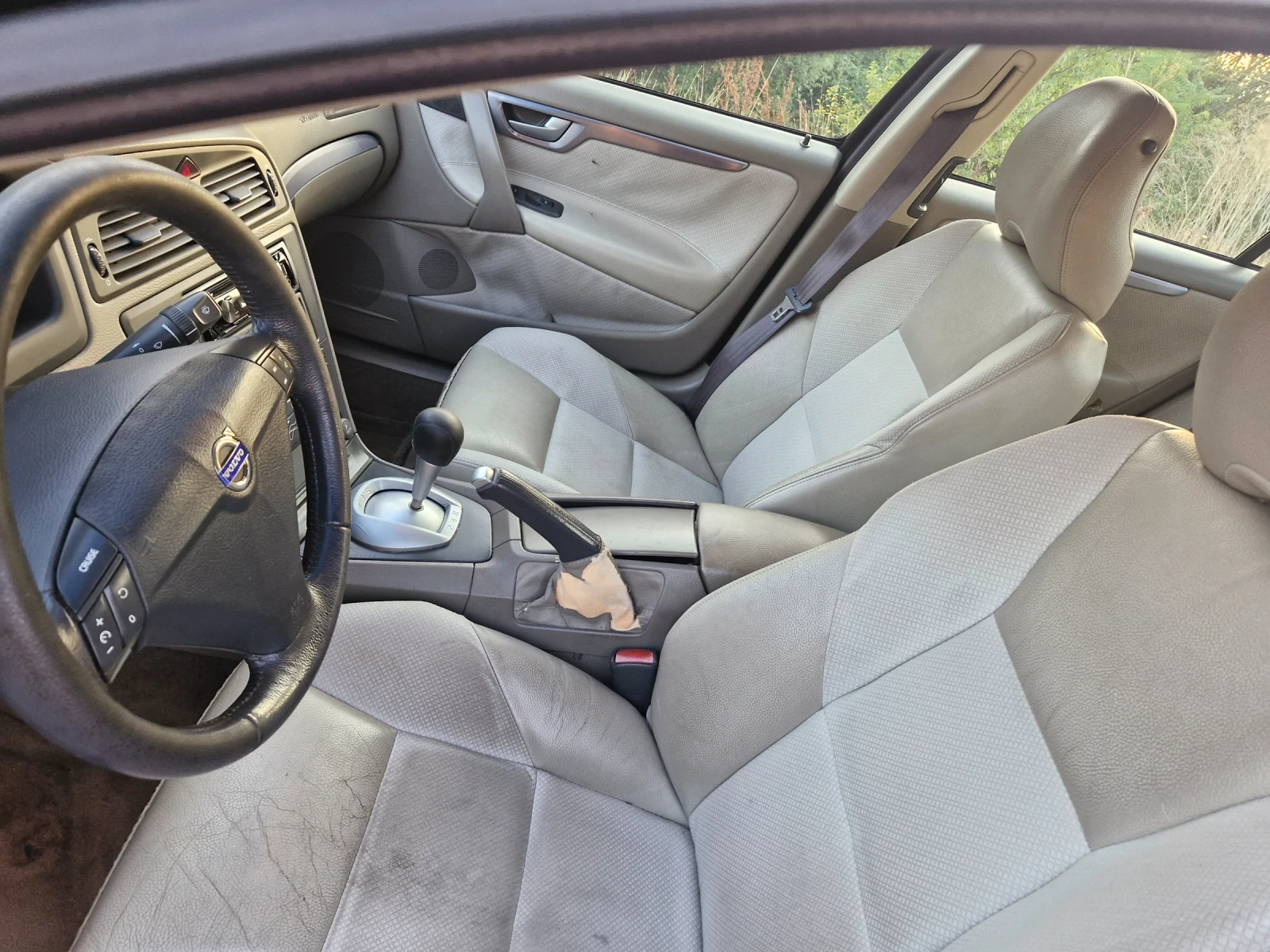 Volvo S60 2.4D - изображение 9