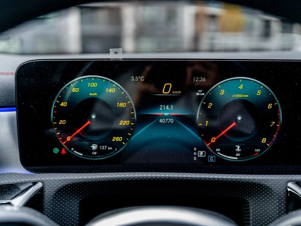 Mercedes-Benz CLA * 250 * CARFAX * ЦЕНА ДО БГ - изображение 9