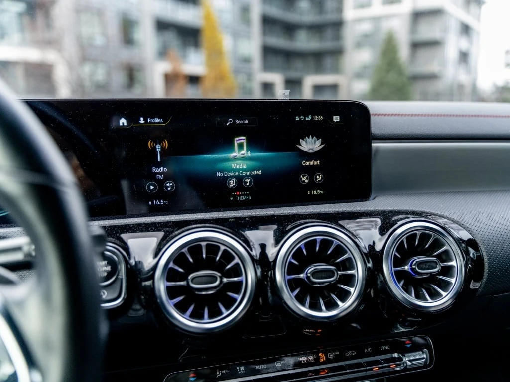 Mercedes-Benz CLA * 250 * CARFAX * ���� �� �� | Mobile.bg � ����������� 11