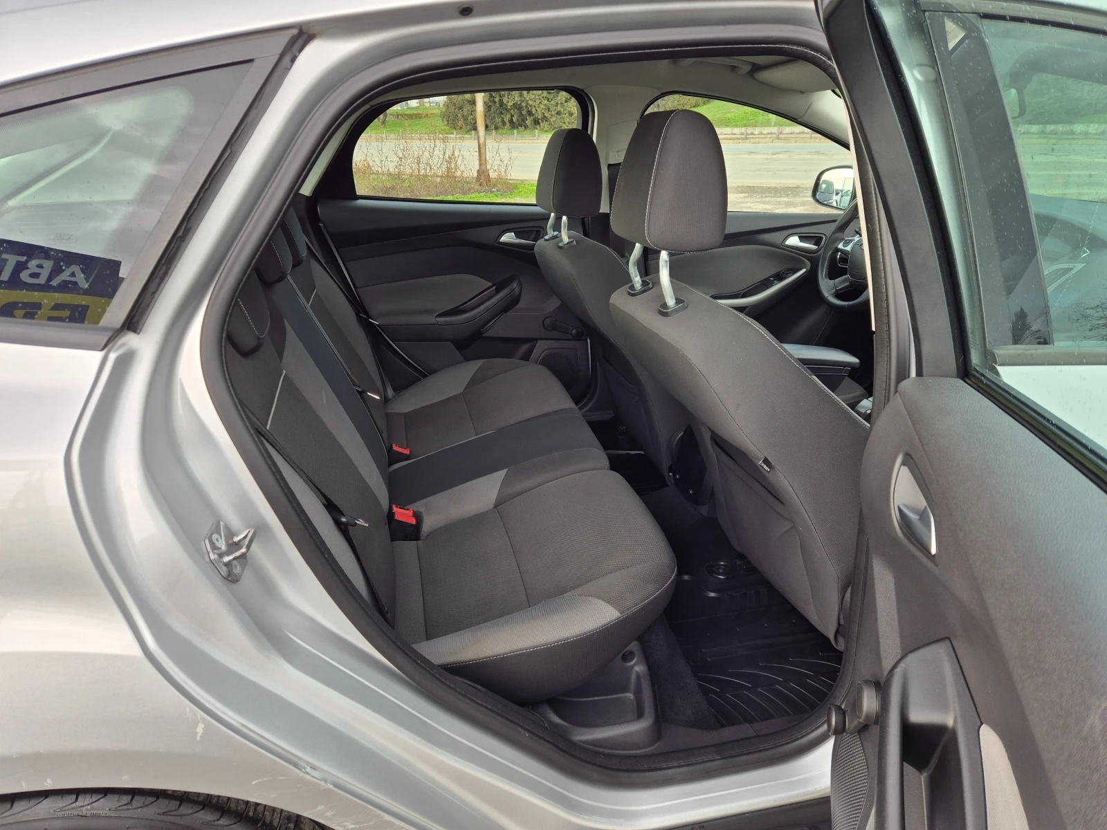 Ford Focus 1.6tdci 90кс - изображение 10