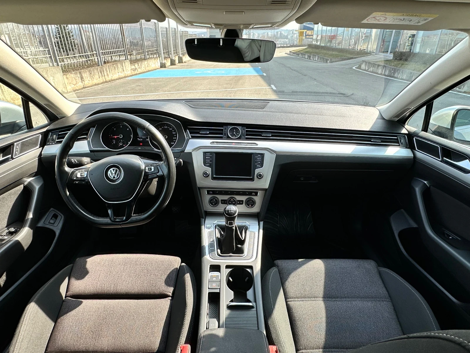 VW Passat 2.0 TDI, снимка 12 - Автомобили и джипове - 53741116