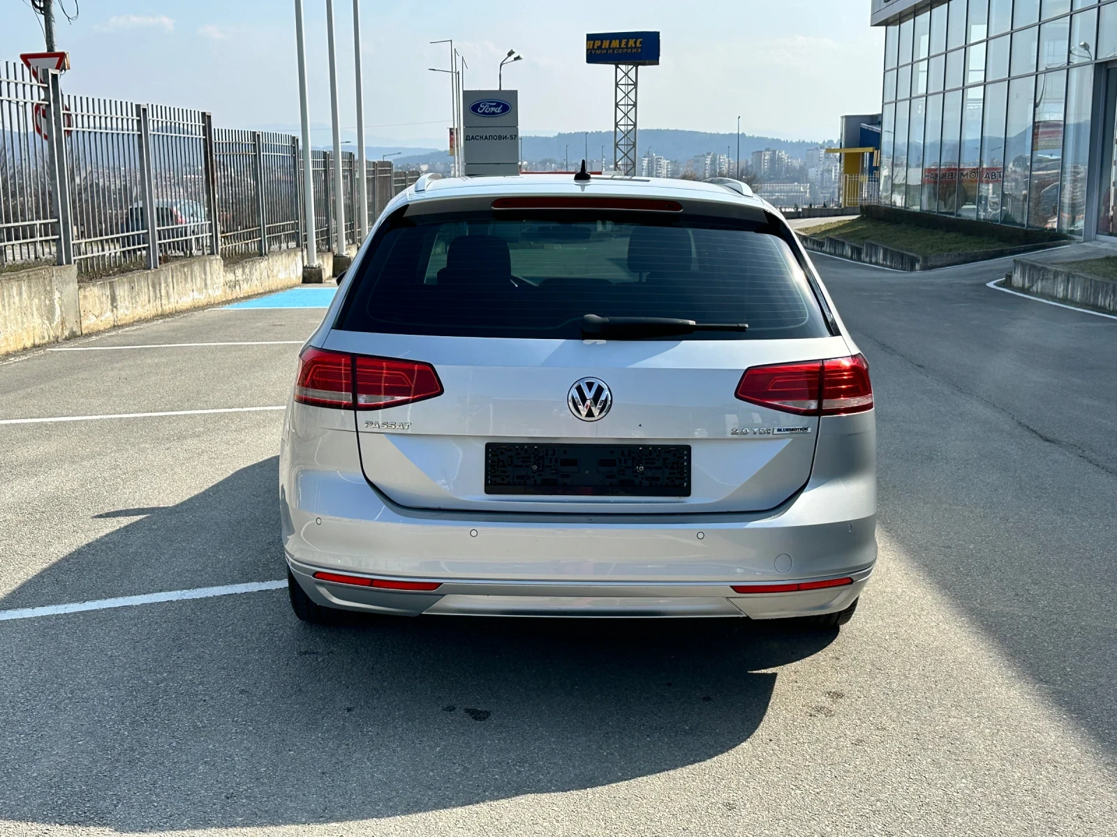 VW Passat 2.0 TDI, снимка 6 - Автомобили и джипове - 53741116