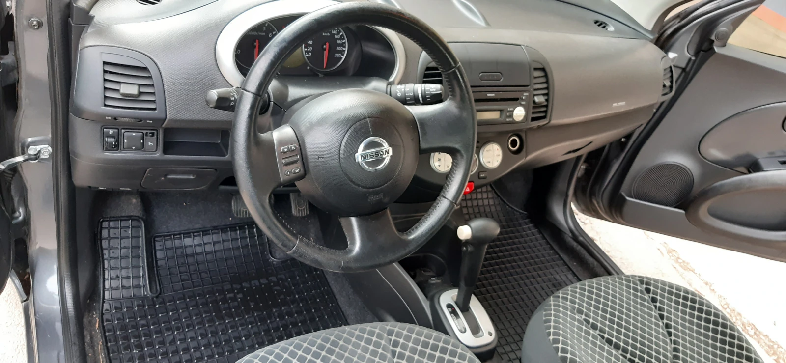 Nissan Micra * АВТОМАТИК* , снимка 13 - Автомобили и джипове - 53939425