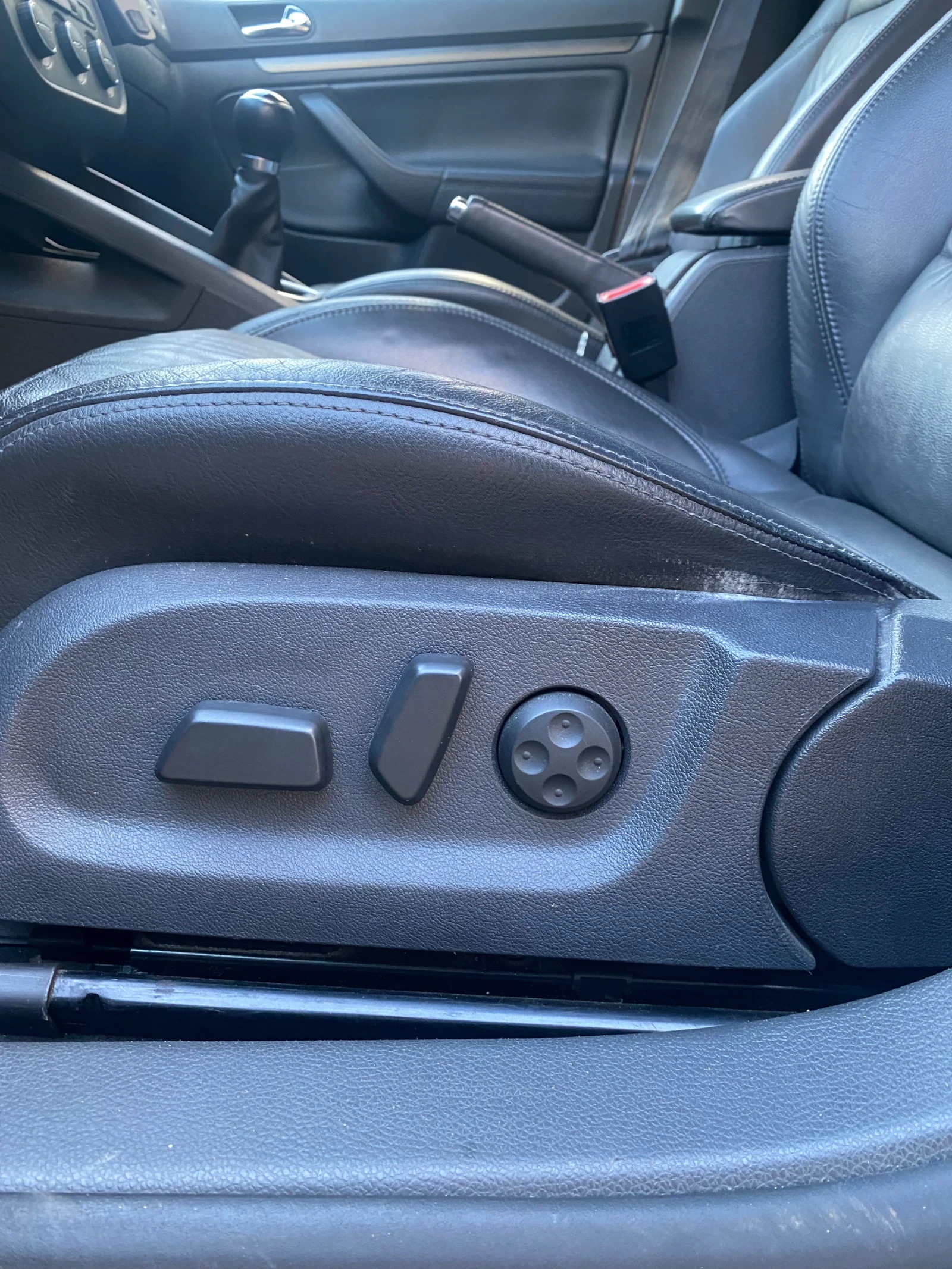 VW Golf, снимка 9 - Автомобили и джипове - 54335422