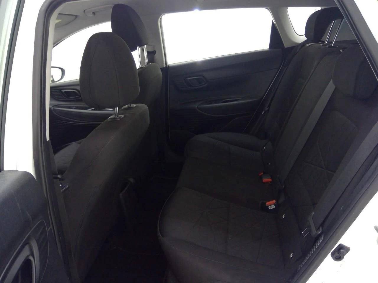 Hyundai Bayon 1.0 - Petrol, снимка 8 - Автомобили и джипове - 54414842