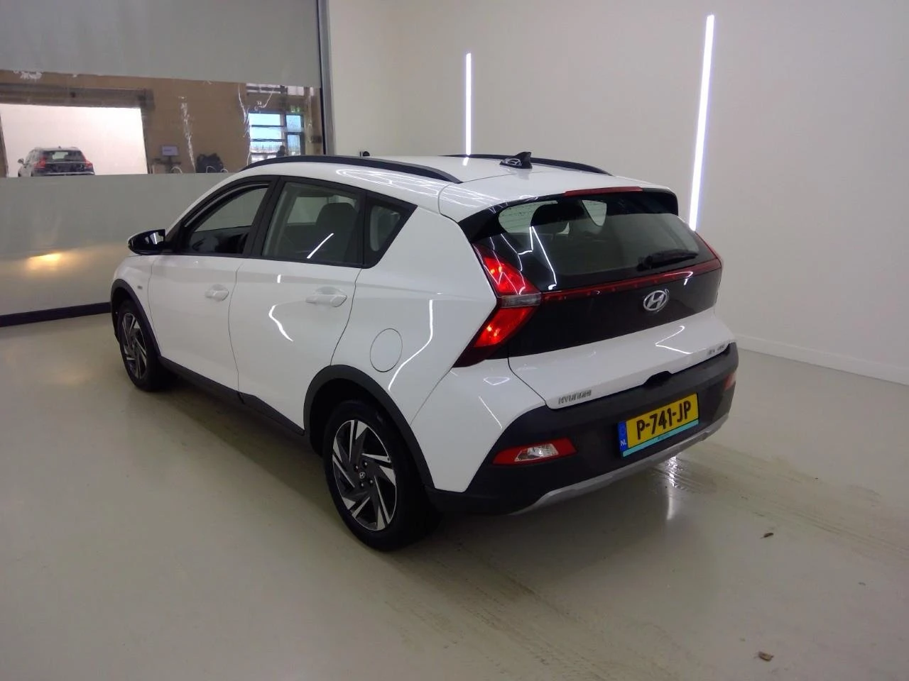 Hyundai Bayon 1.0 - Petrol, снимка 4 - Автомобили и джипове - 54414842