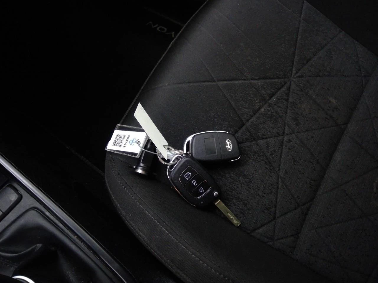 Hyundai Bayon 1.0 - Petrol, снимка 6 - Автомобили и джипове - 54414842
