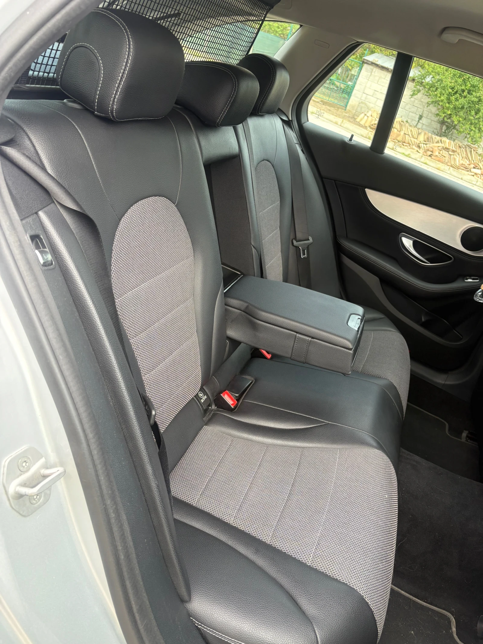 Mercedes-Benz C 180 Avantgarde , снимка 11 - Автомобили и джипове - 54621198