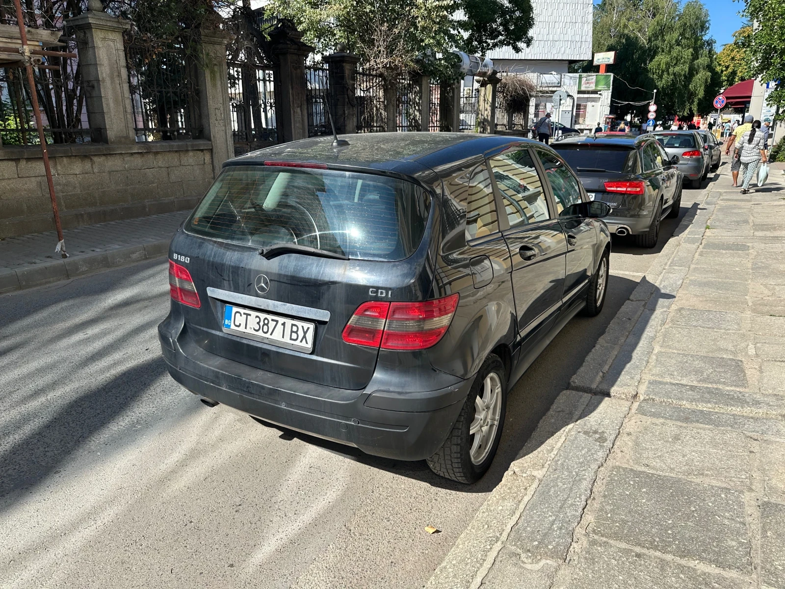 Mercedes-Benz B 180 2.0 cdi, снимка 3 - Автомобили и джипове - 55186099