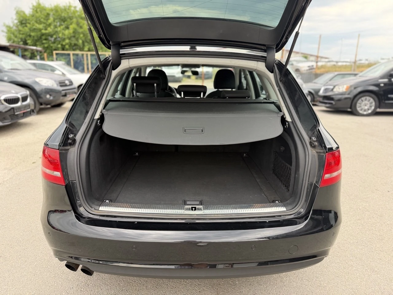 Audi A4 2.0TDI NAVI AUTOMATIC, снимка 16 - Автомобили и джипове - 55217156