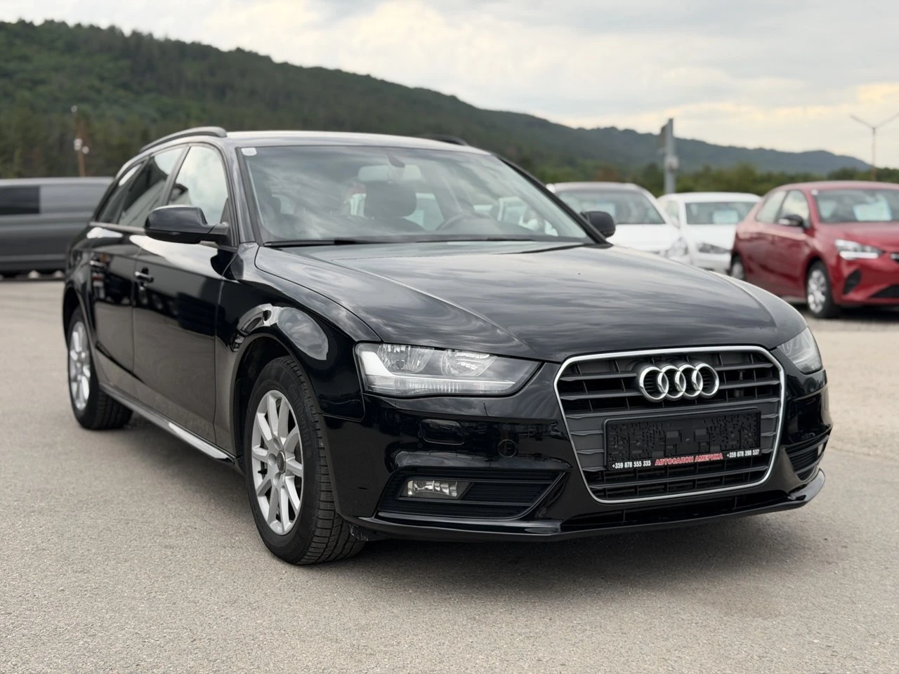 Audi A4 2.0TDI NAVI AUTOMATIC, снимка 3 - Автомобили и джипове - 55217156