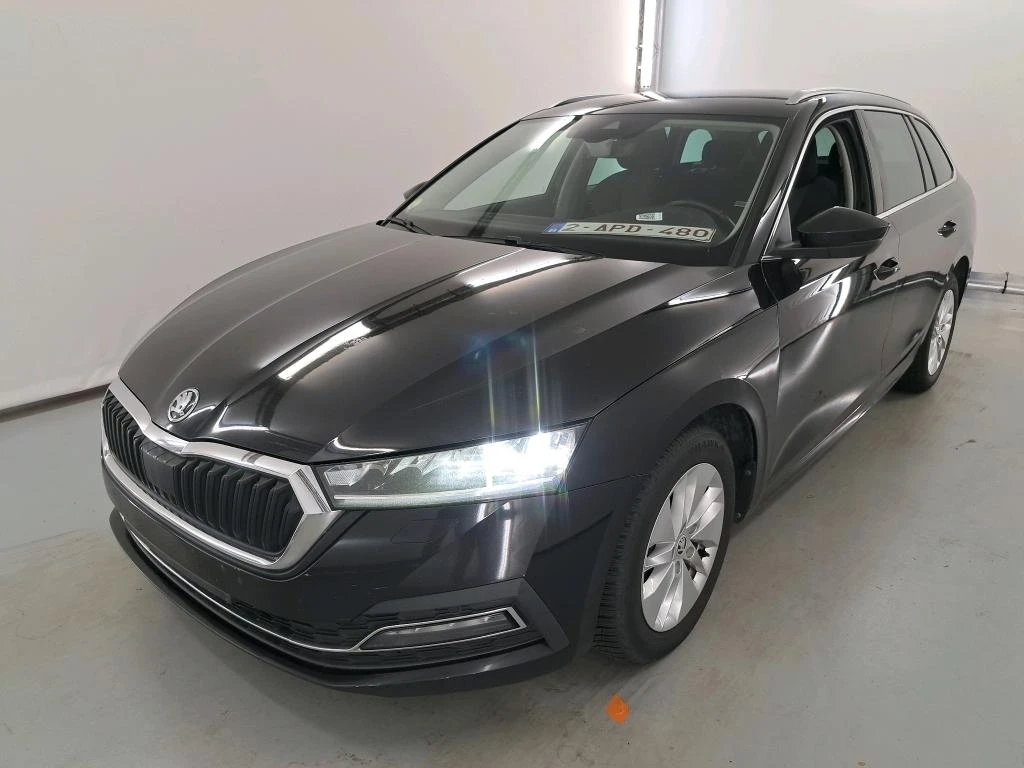 Skoda Octavia 2.0 CRTDI Ambition Navi / Virtual