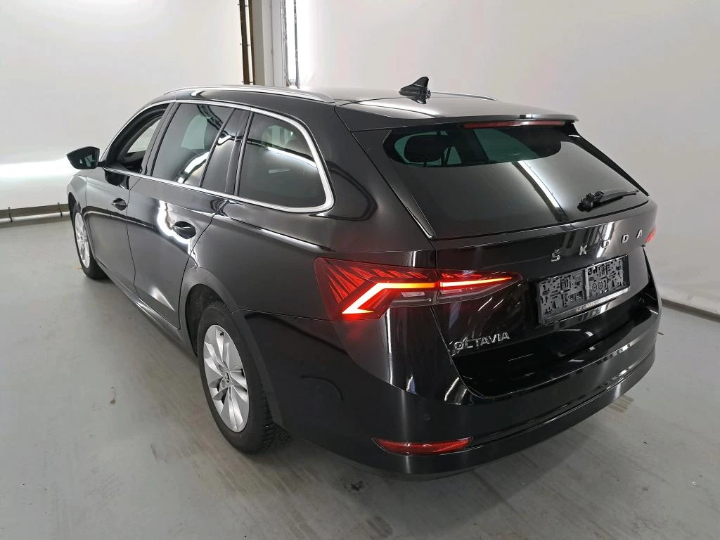 Skoda Octavia 2.0 CRTDI Ambition Navi / Virtual, снимка 4 - Автомобили и джипове - 55724649
