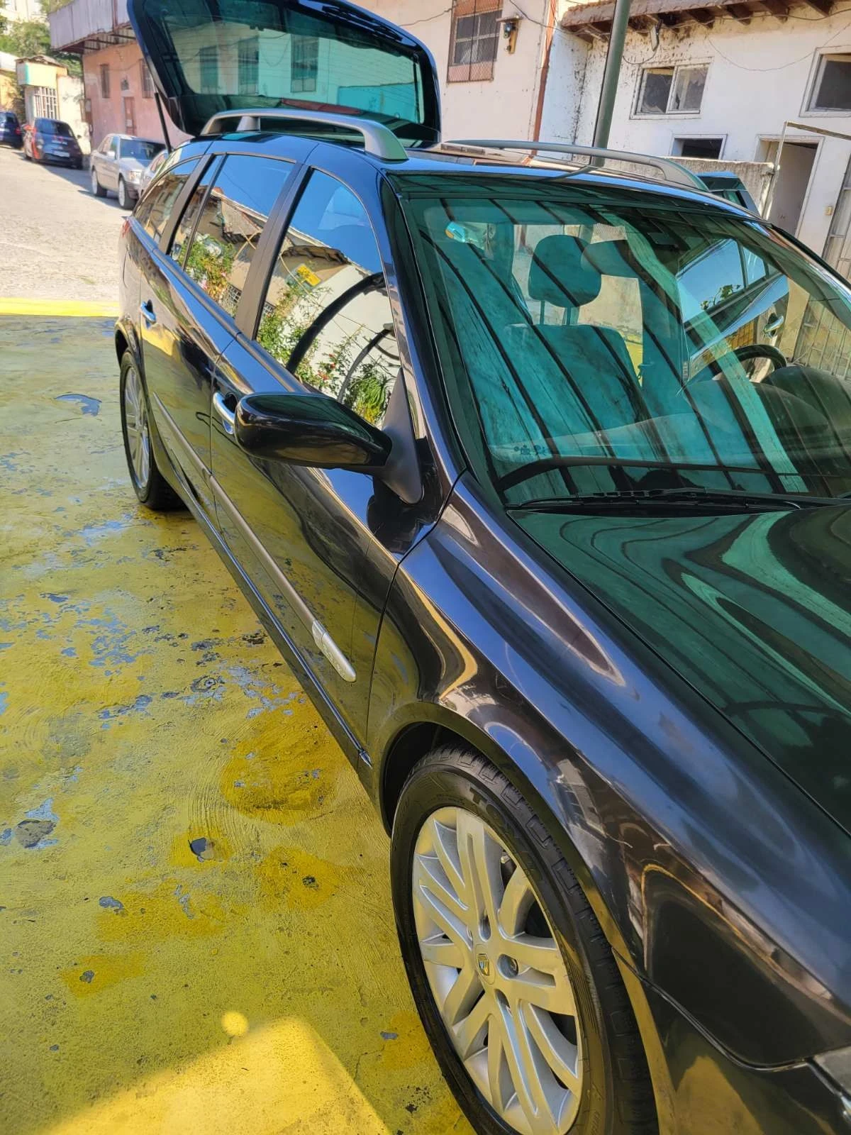 Renault Laguna, снимка 2 - Автомобили и джипове - 55746866