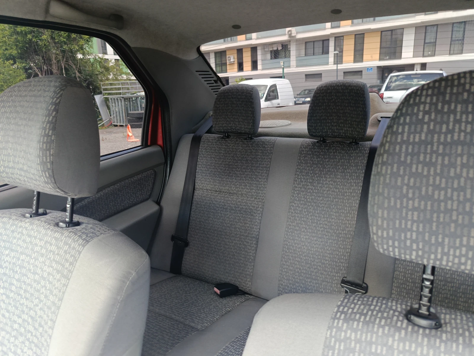 Dacia Logan 1.4 mpi, снимка 10 - Автомобили и джипове - 55750523