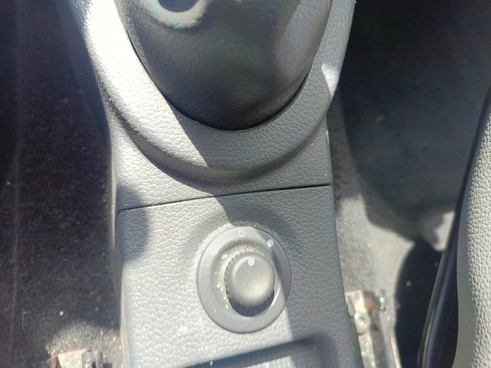Dacia Logan 1.4 mpi, снимка 9 - Автомобили и джипове - 55750523