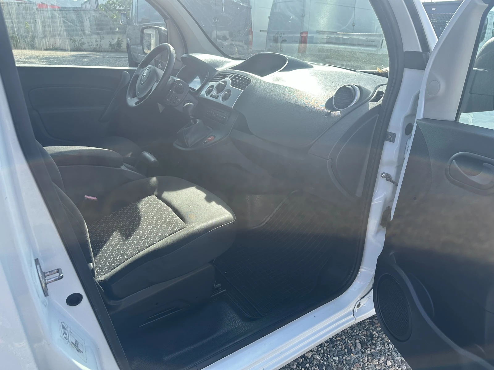 Renault Kangoo MAXi/1.5dci | Mobile.bg � ����������� 8