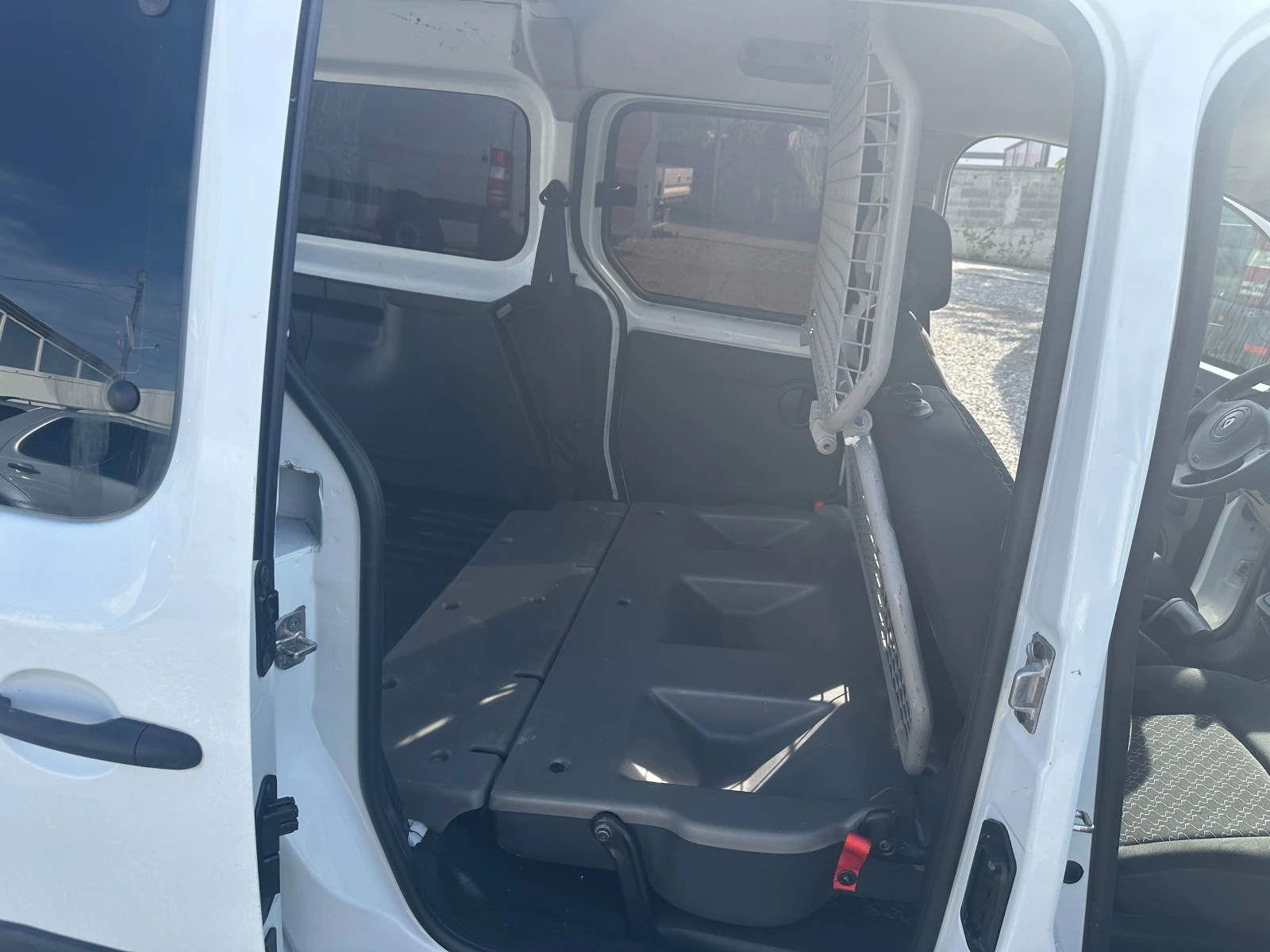 Renault Kangoo MAXi/1.5dci | Mobile.bg � ����������� 12