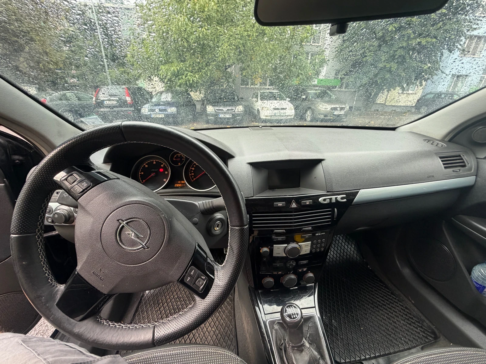 Opel Astra H GTC, снимка 4 - Автомобили и джипове - 56246100