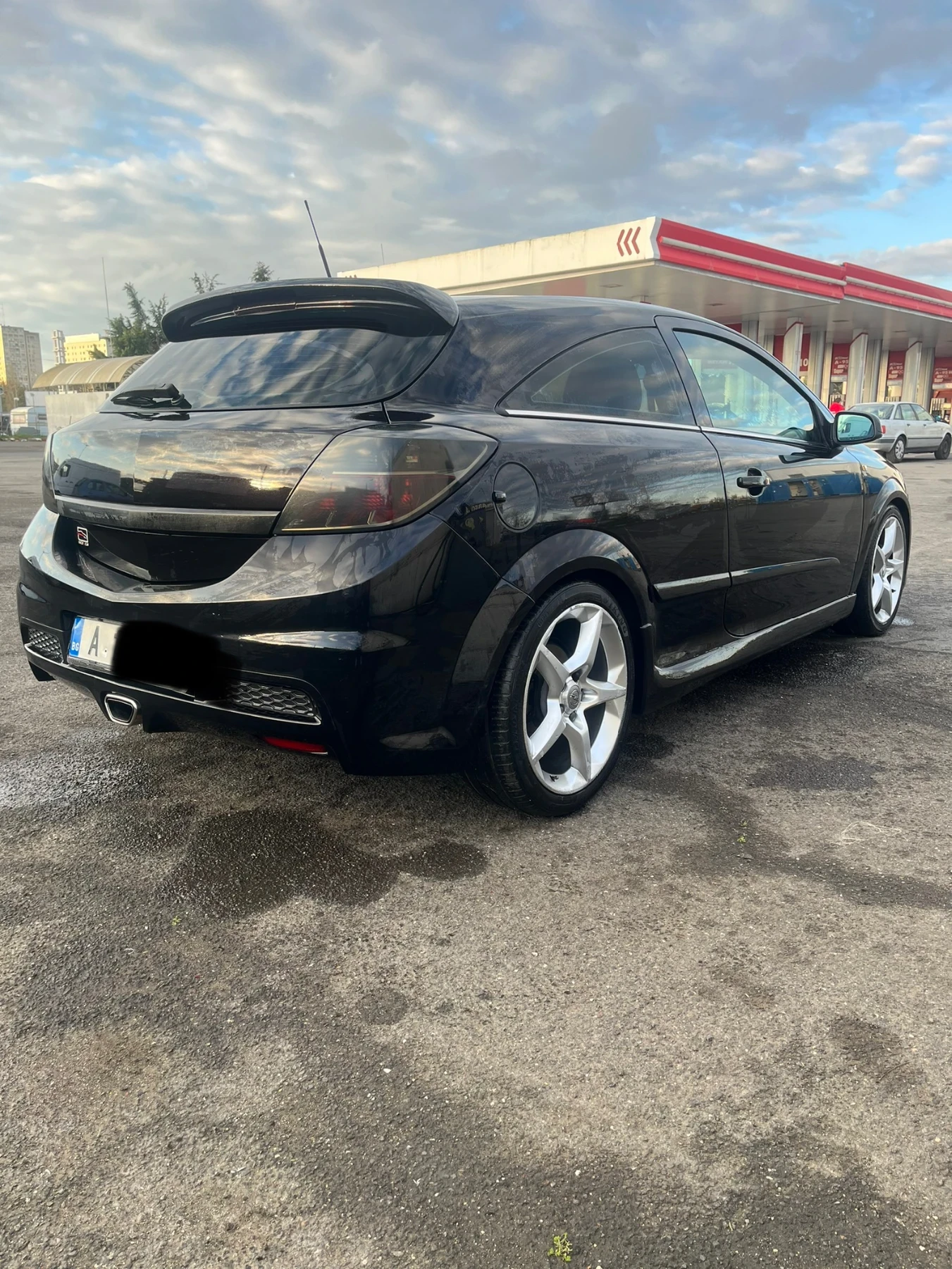 Opel Astra H GTC, снимка 3 - Автомобили и джипове - 56246100