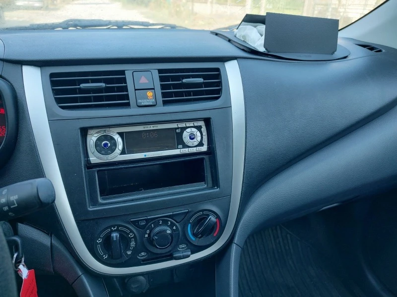 Suzuki Celerio, снимка 10 - Автомобили и джипове - 43216619