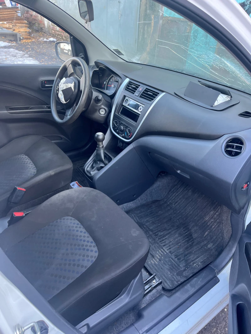 Suzuki Celerio, снимка 13 - Автомобили и джипове - 43216619