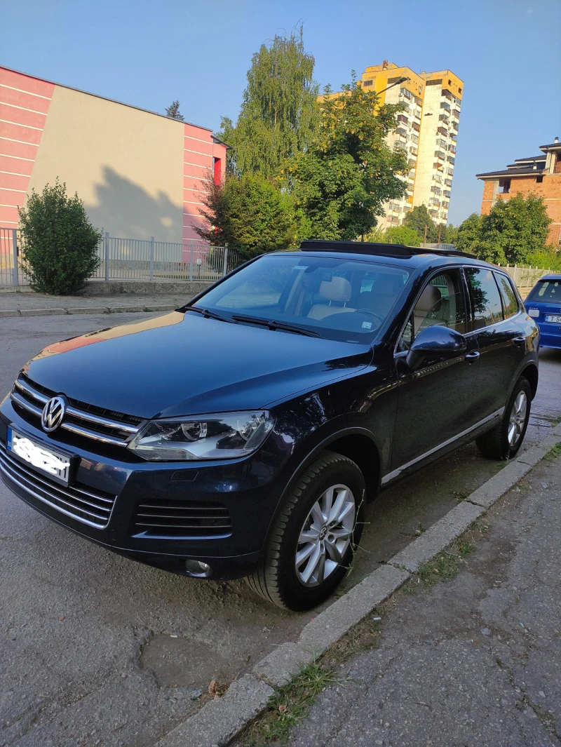 VW Touareg, снимка 3 - Автомобили и джипове - 47078467