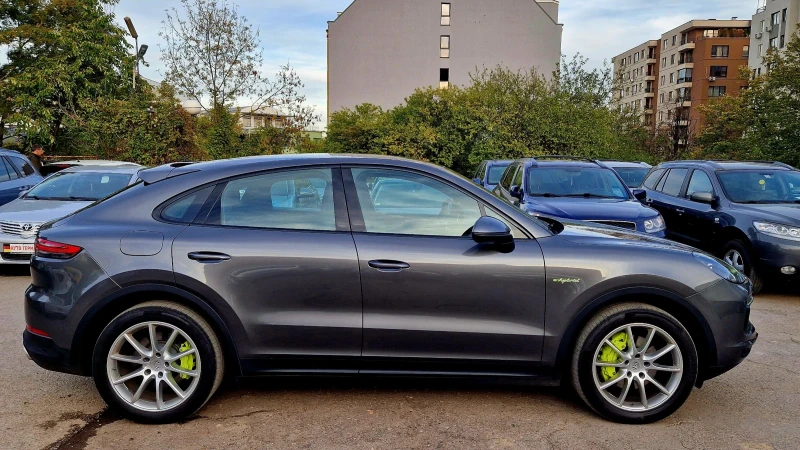 Porsche Cayenne Coupe/E-Hybrid/Pano/Chrono, снимка 3 - Автомобили и джипове - 47516612