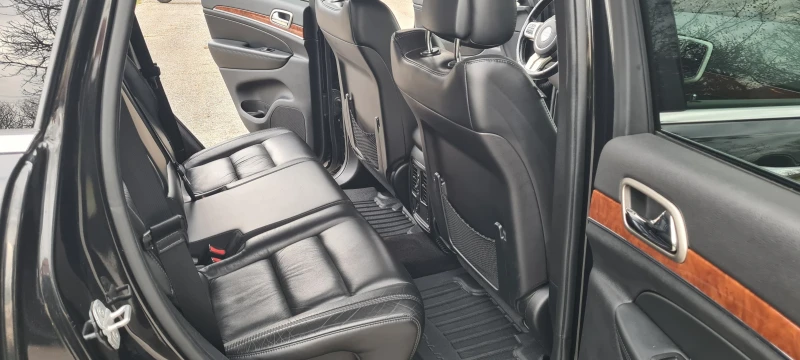 Jeep Grand cherokee 3.0CRD Пружини* Камера* Подгрев* KeyLess* , снимка 11 - Автомобили и джипове - 49630245