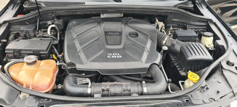 Jeep Grand cherokee 3.0CRD Пружини* Камера* Подгрев* KeyLess* , снимка 9 - Автомобили и джипове - 49630245