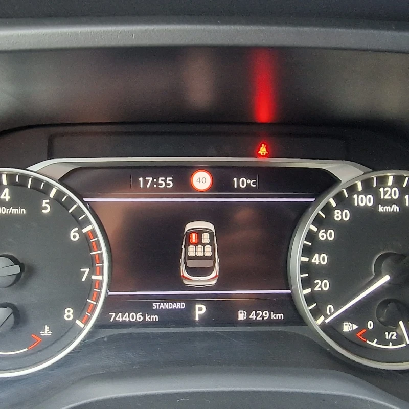 Nissan Qashqai 1.3DDT CVT ГАРАНЦИОННА ДО 2027Г, снимка 12 - Автомобили и джипове - 52432566