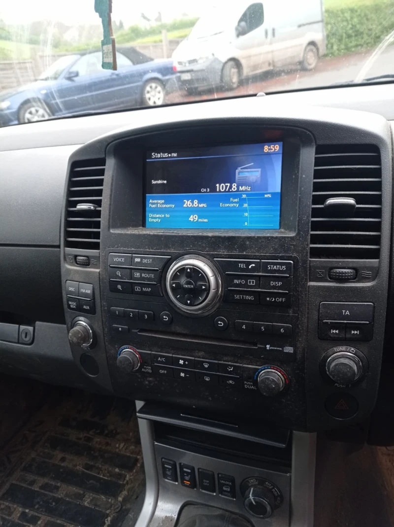 Nissan Navara 2.5 DCI 190 kc, снимка 5 - Автомобили и джипове - 50331870