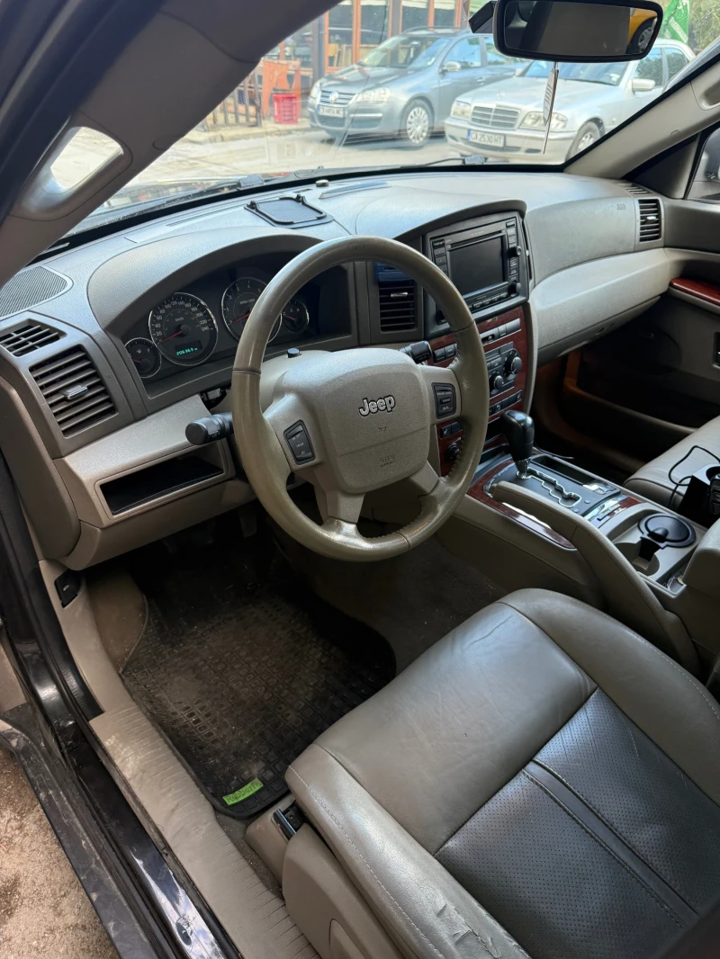 Jeep Grand cherokee, снимка 8 - Автомобили и джипове - 52449919