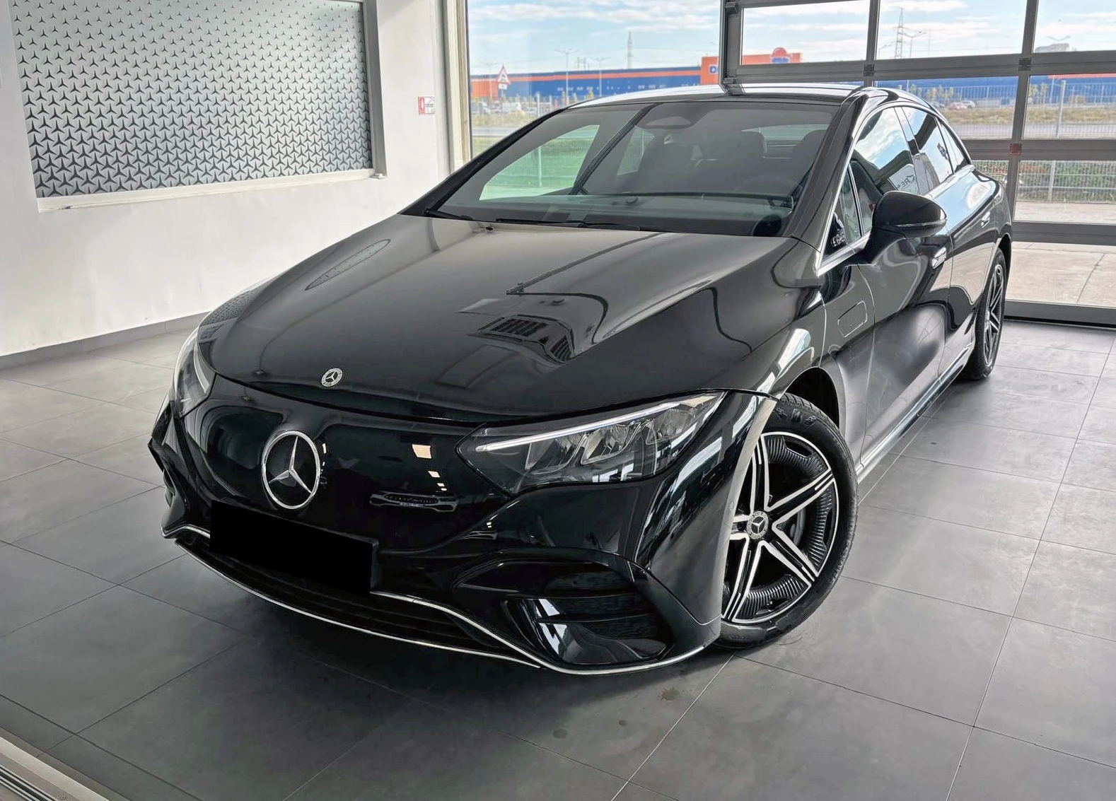 Mercedes-Benz EQE 350 4Matic AMG-Line, снимка 1