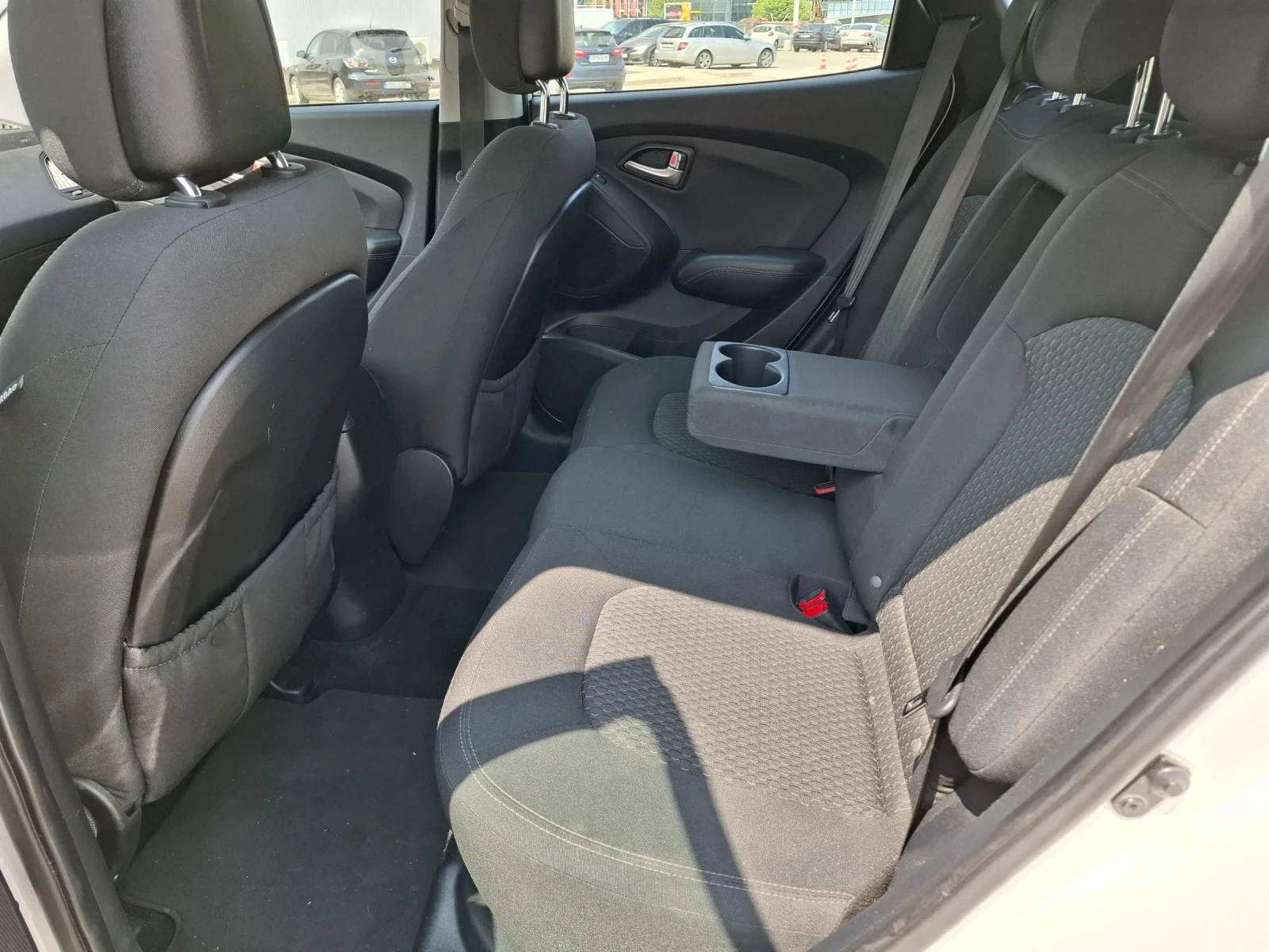 Hyundai IX35 2.0i 4x4 - изображение 10