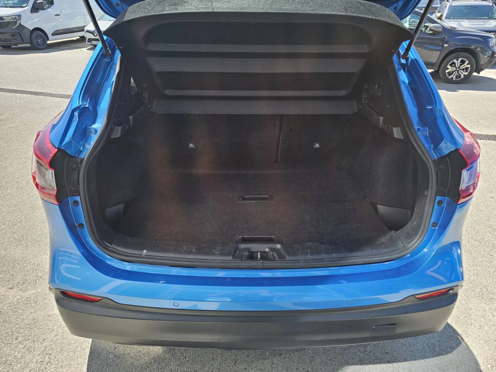 Nissan Qashqai 1.3 TCe 160 EDC 4x2 | Mobile.bg   14