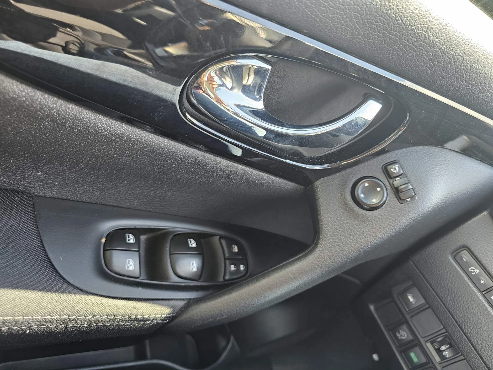 Nissan Qashqai 1.3 TCe 160 EDC 4x2 | Mobile.bg   11